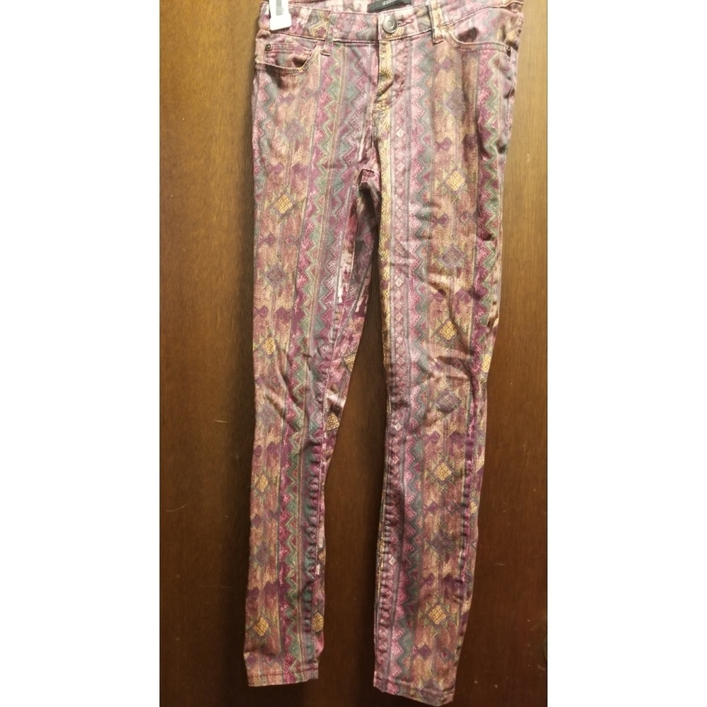 Patterned denim pants